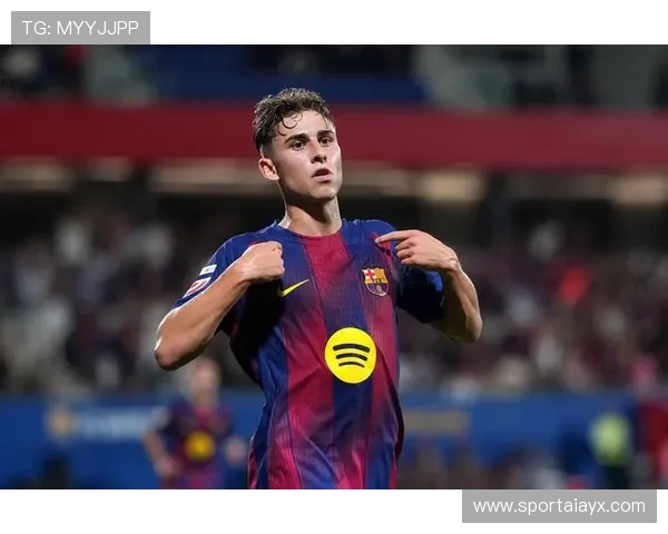 莱万巴萨合同新动向，续约条款引关注