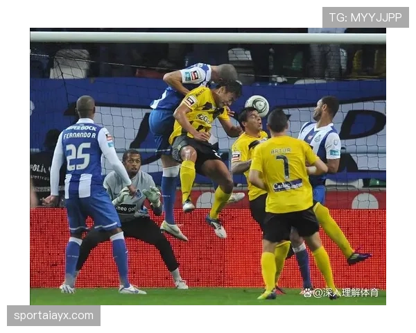 阿什拉夫头球威胁引关注，展现空中统治力