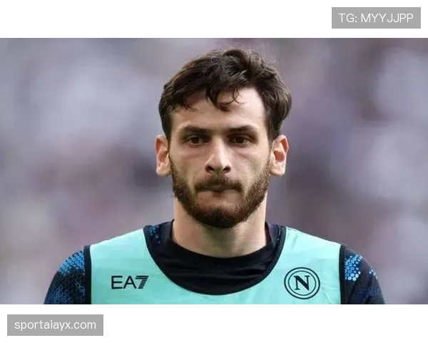 格鲁吉亚克瓦拉茨赫利亚迎旅游热潮，历史与现代交融魅力引游客纷至沓来