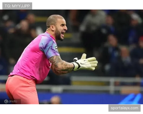 沃克防守稳健助球队锁定胜局，状态持续攀升